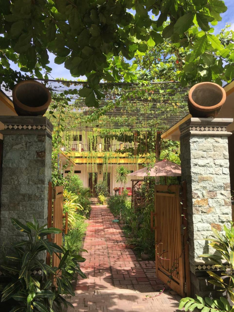 Saka Boutique Hotel Toyapakeh Экстерьер фото